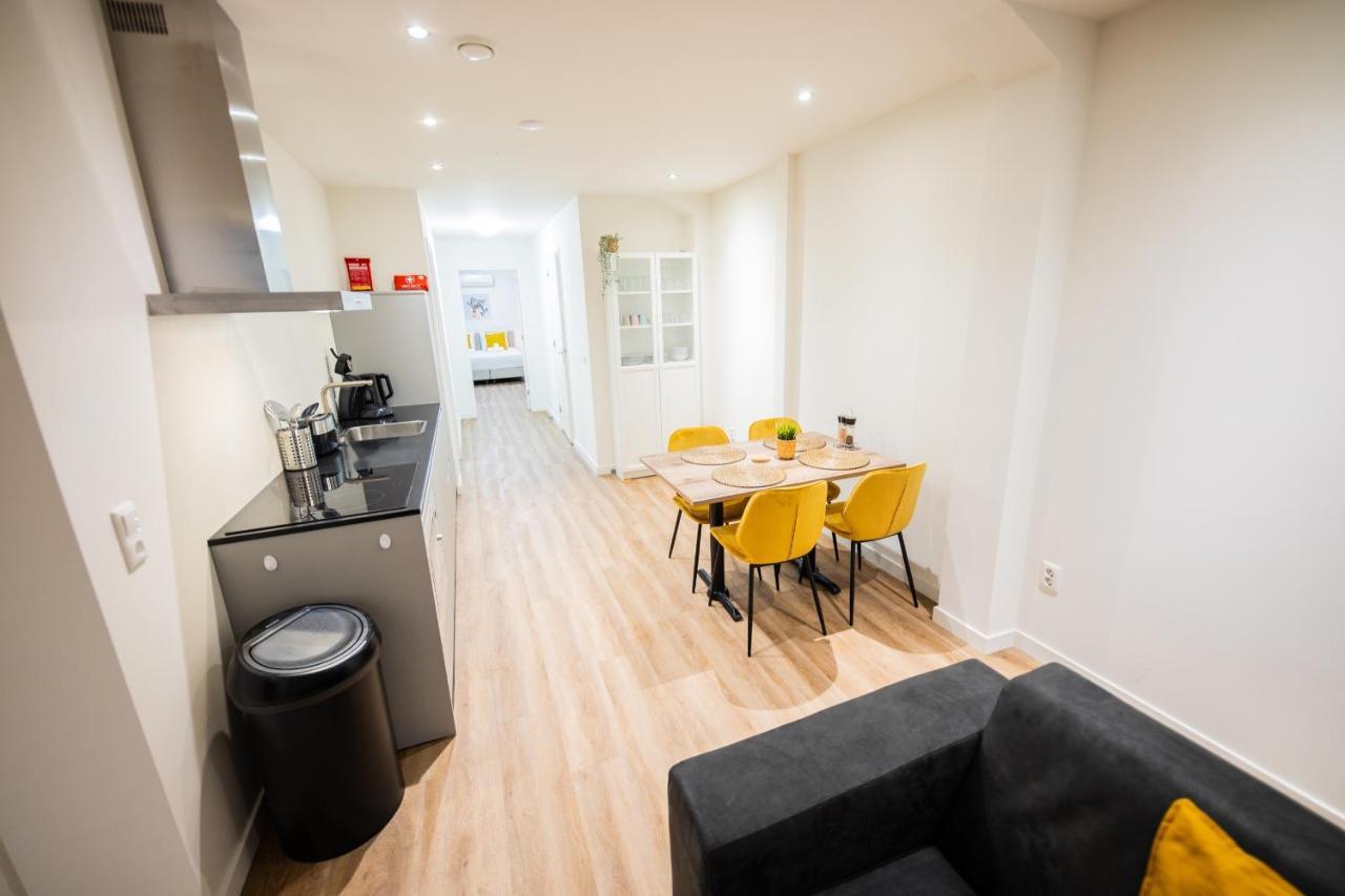Great 95m² Two-Bedroom Apartment 蒂尔 外观 照片